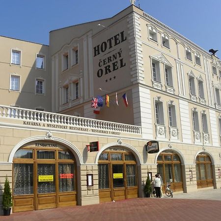 Hotel Cerny Orel Zatec Esterno foto